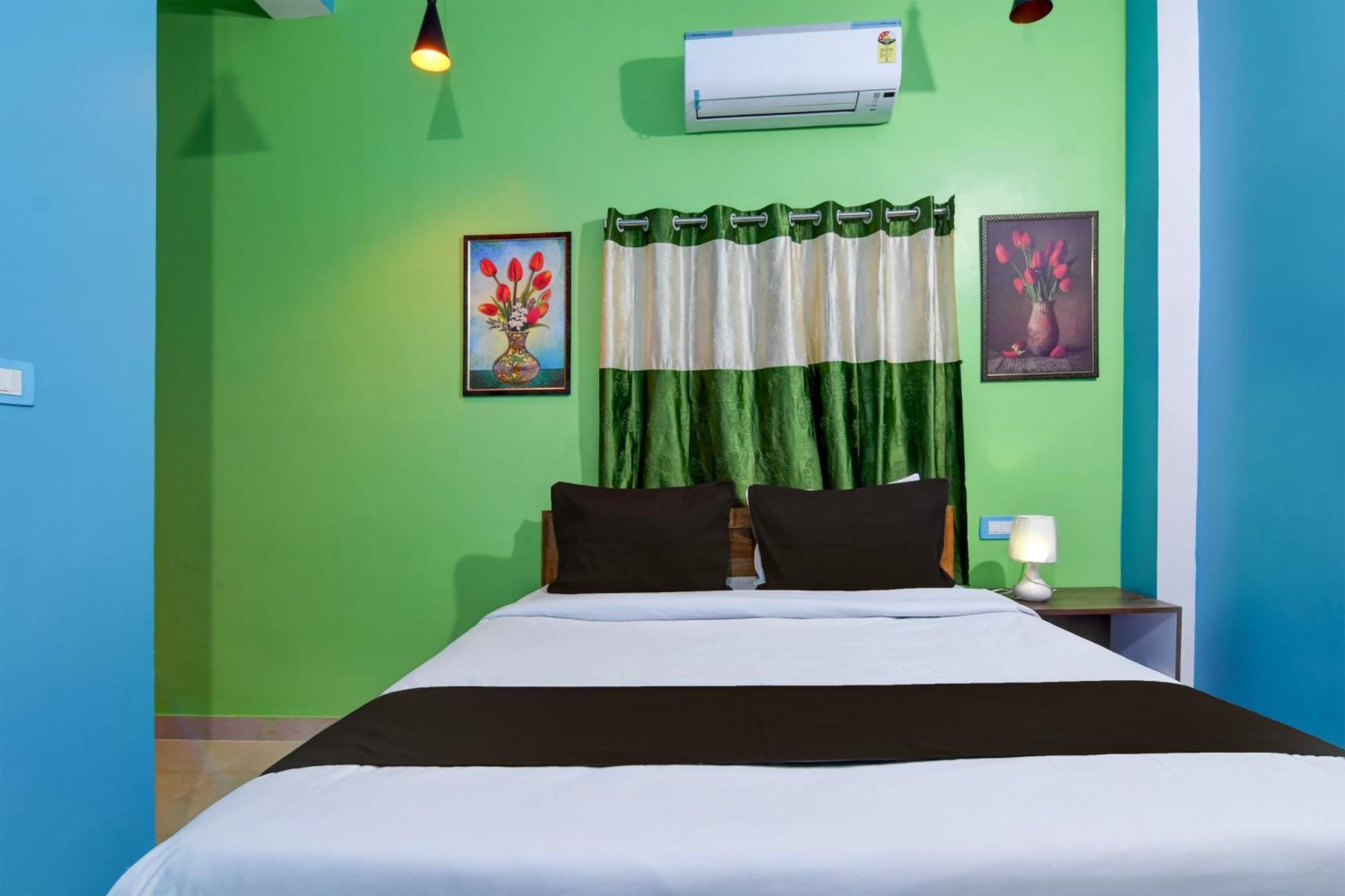 Hotel O Blue Valley Khandagiri Esterno foto
